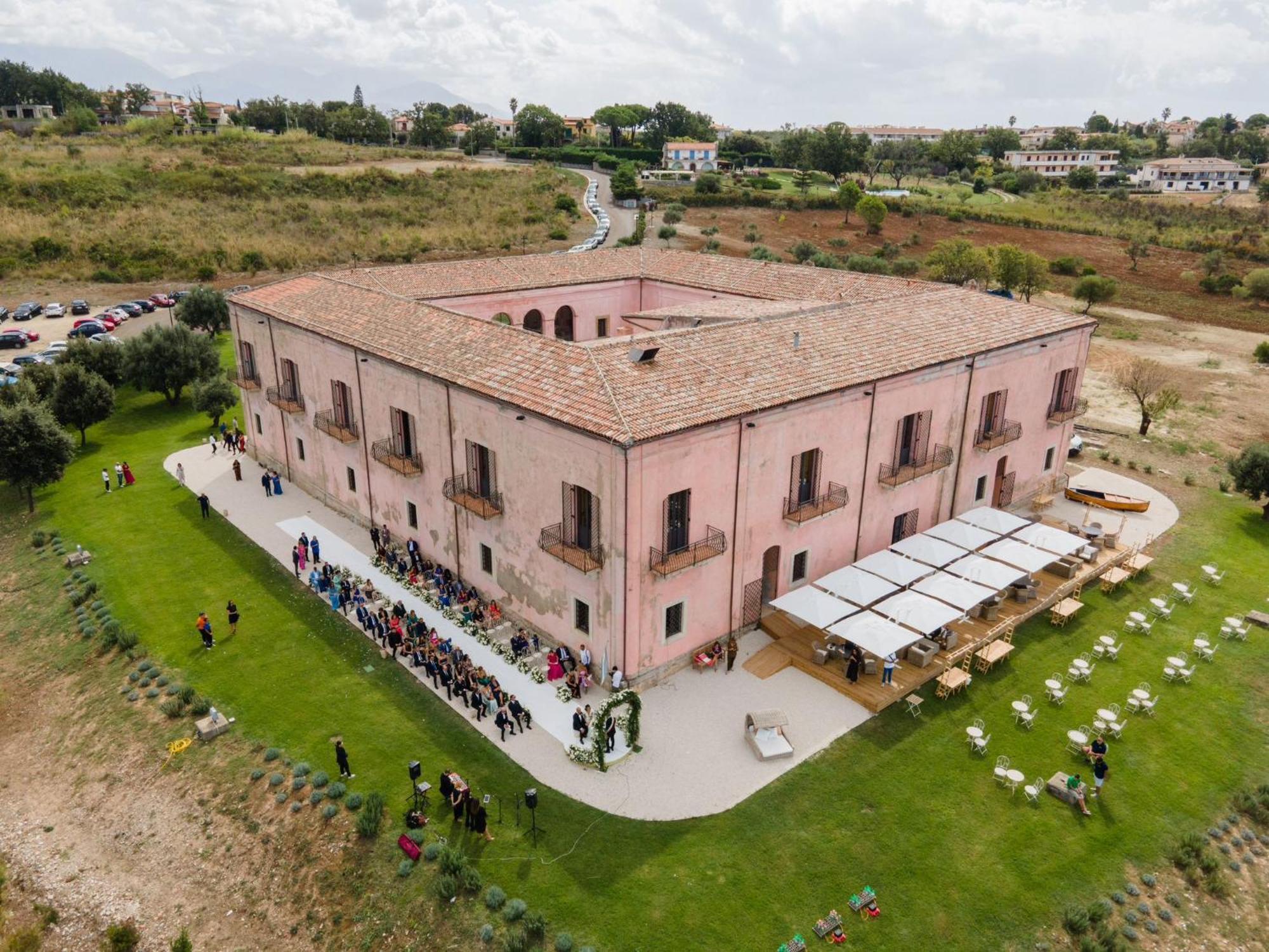 圣尼科拉阿尔切拉 Palazzo Principi Lanza酒店 外观 照片