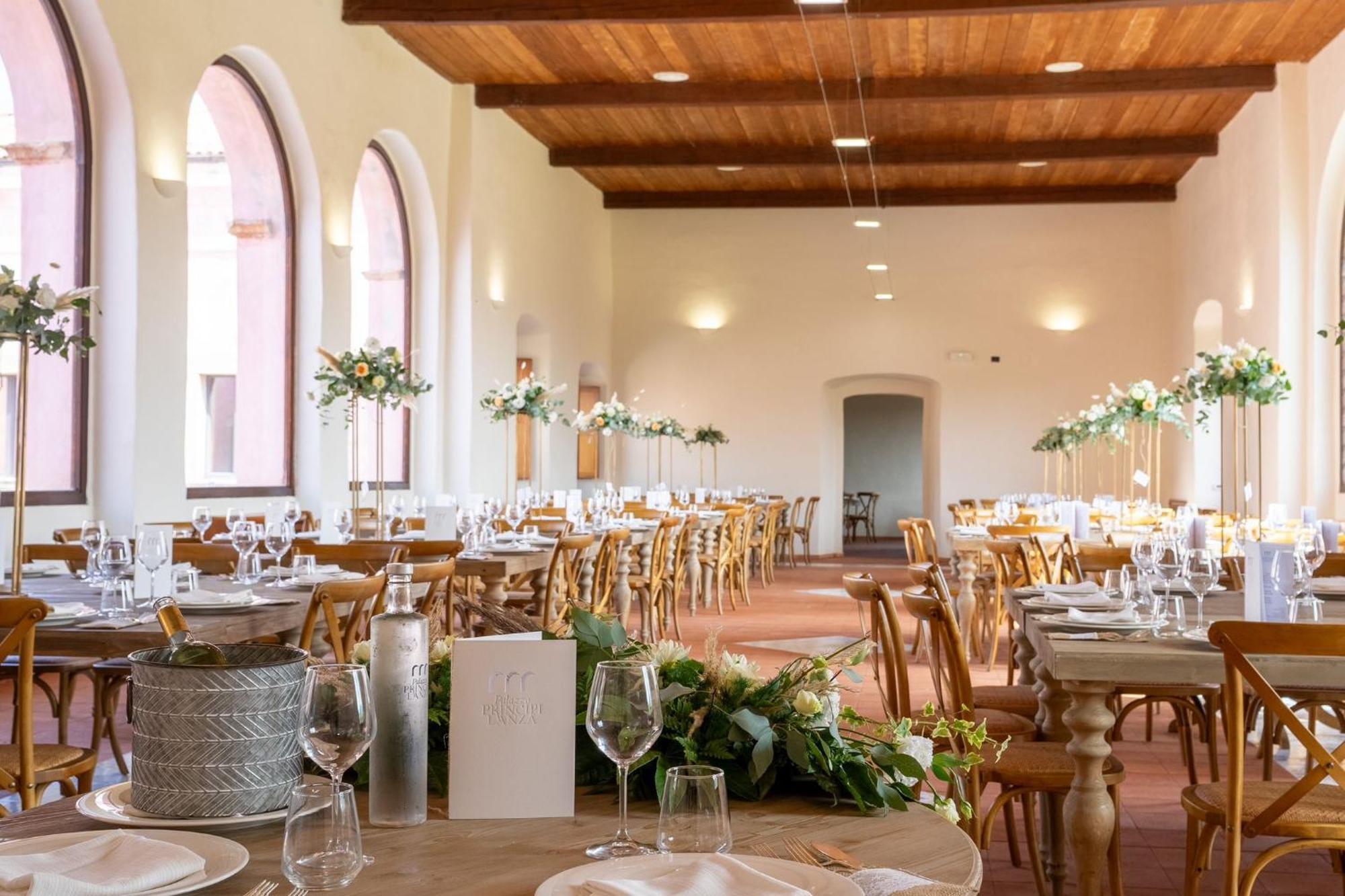圣尼科拉阿尔切拉 Palazzo Principi Lanza酒店 外观 照片